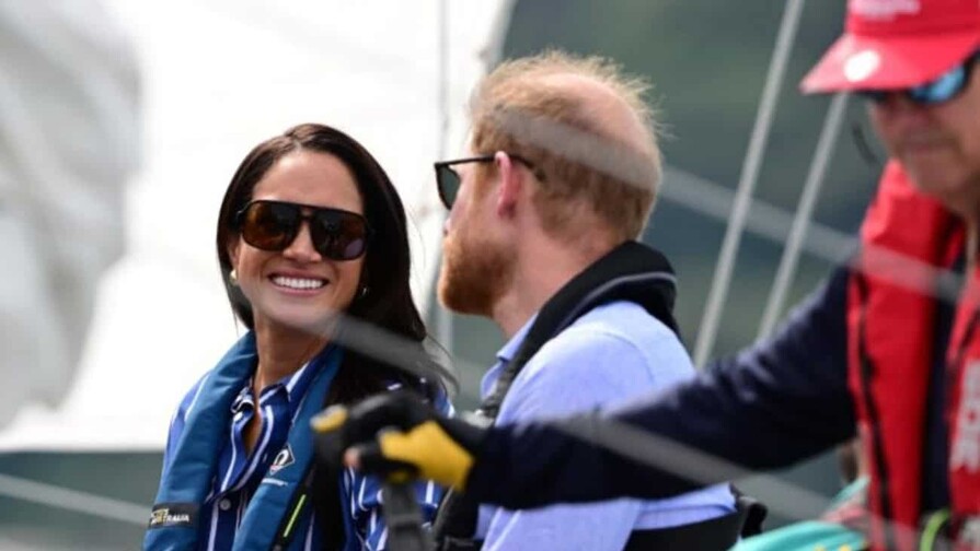 Enrique y Meghan regresan al Reino Unido y reavivan las tensiones con la familia de Carlos III
