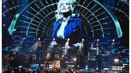 Adiós a Dolly Parton: 11 canciones que cuentan la historia de una leyenda de la música