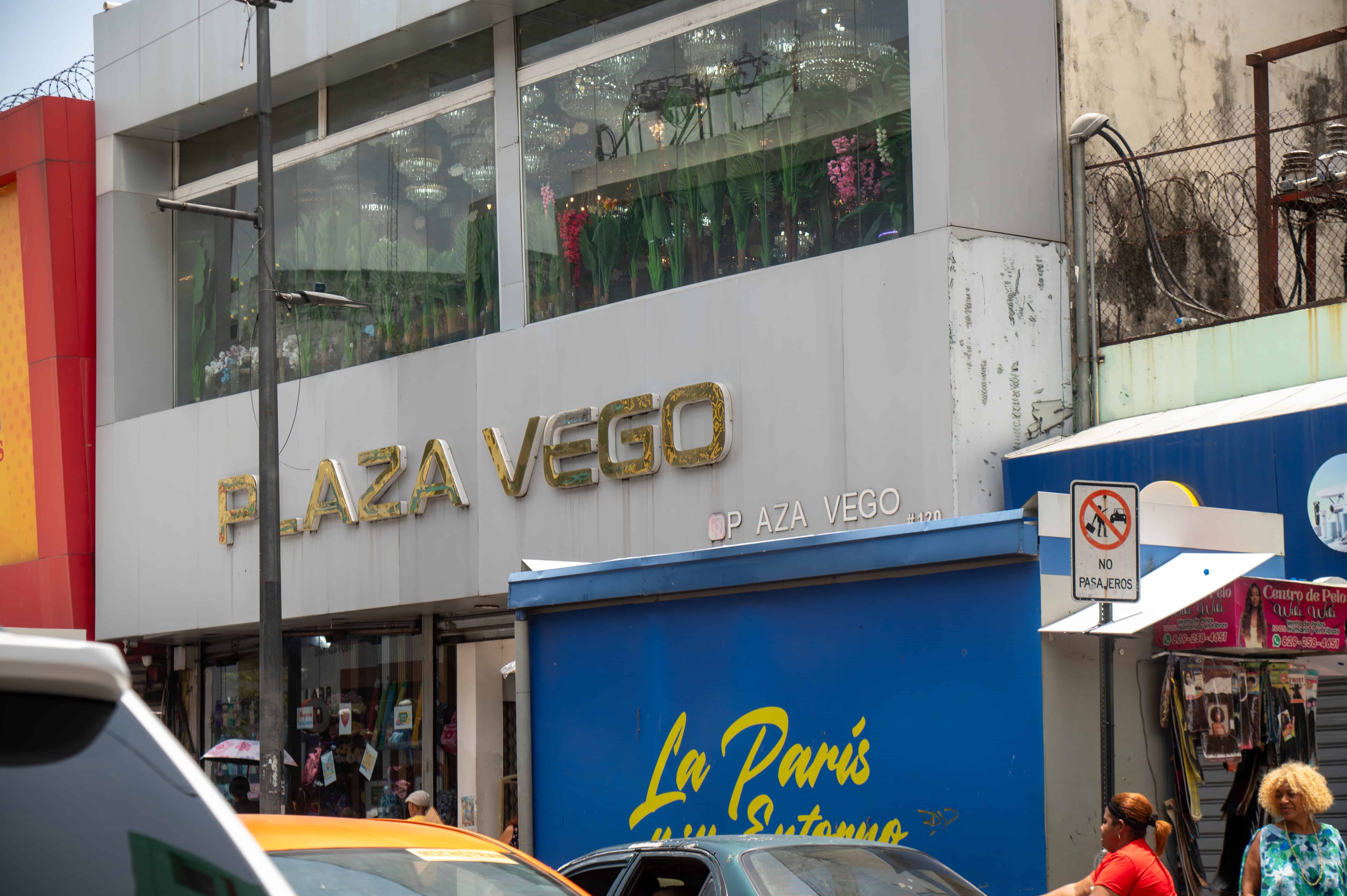 Plaza Vego, ubicada en la avenida Duarte. 