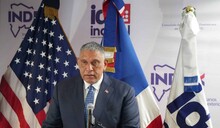 Chu Vásquez anuncia que apoyará a Carolina; dice voten por quienes respetan a los dirigentes del PRM