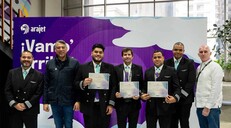 Arajet gradúa y contrata a nuevos pilotos y tripulantes dominicanos