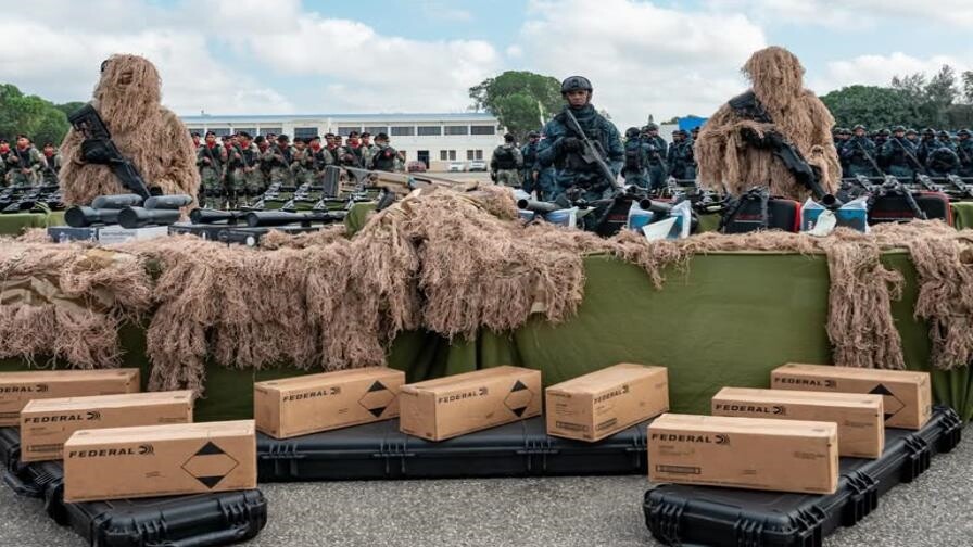 Nuevas armas israelíes y estadounidenses refuerzan el arsenal militar dominicano