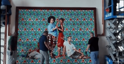 EE. UU. explora vender la pintura retirada de su embajada en RD por considerarla “muy woke”