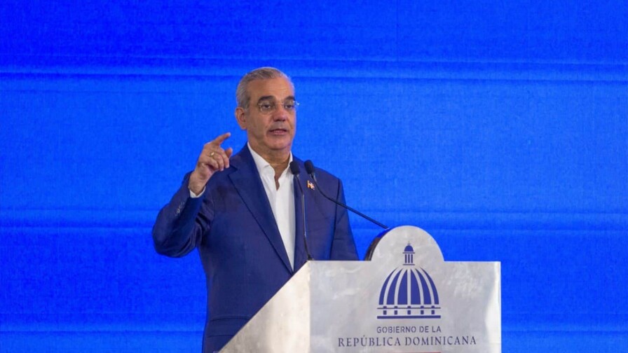 Abinader defiende entrada de Viettel a RD para reducir precios de telecomunicaciones