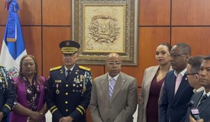 Nuevo director de la Policía visita el Congreso y motiva la aprobación de la reforma policial