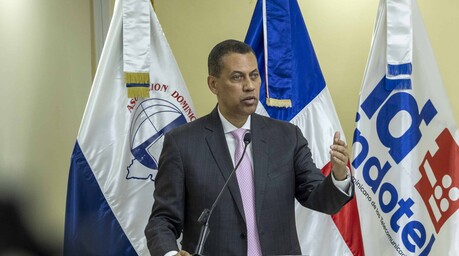 Guido Gómez Mazara advierte al PRM sobre uso de recursos públicos y presiones políticas por candidaturas