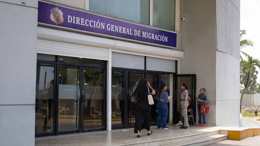 Auditoría a la DGM indica 150 vehículos no localizados compras sin plan por RD$ 553 millones