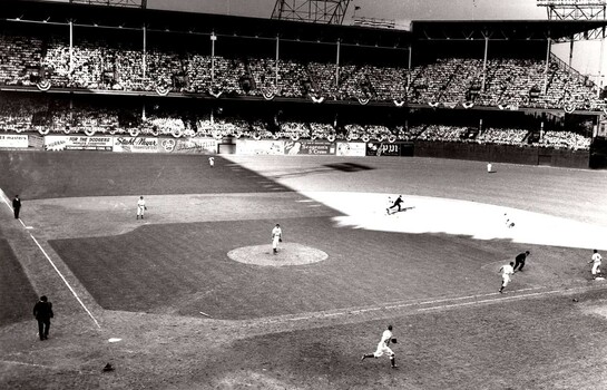 La televisión gobierna el negocio del béisbol