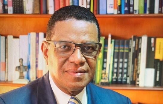 Néstor Cerón presenta libro sobre diplomacia pública dominicana