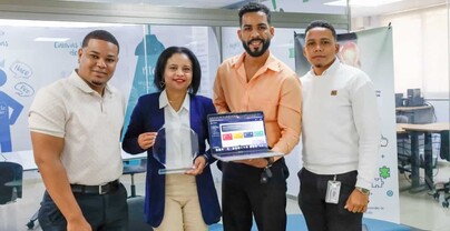 Aula Digital: la apuesta de estudiantes de UAPA para combatir la deserción escolar con inteligencia