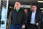 En el nombre del padre: los Bolsonaro, candidatos a todo en las elecciones brasileñas