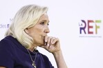 Le Pen aboga por poner fin a esta locura regulatoria durante el primer debate al Elíseo Le Pen aboga por poner fin a esta locura regulatoria durante el primer debate al Elíseo