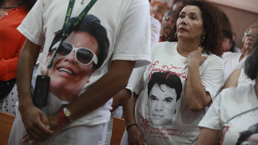A diez años de su muerte, Juan Gabriel reúne a México y EE.UU. en Ciudad Juárez A diez años de su muerte, Juan Gabriel reúne a México y EE.UU. en Ciudad Juárez