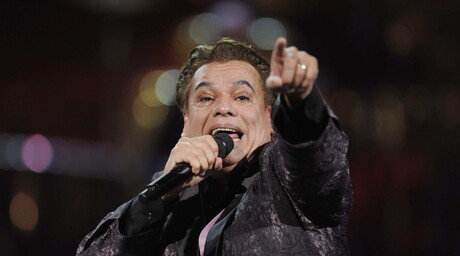 “Lo que se ve no se pregunta”: las frases de Juan Gabriel que siguen viviendo una década después