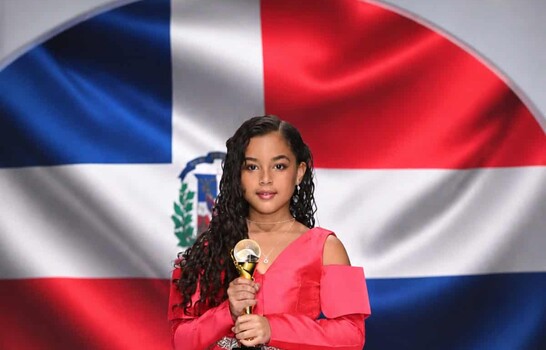 La dominicana Scarlett Barett es nombrada imagen de Colombia Fashion Kids 2027