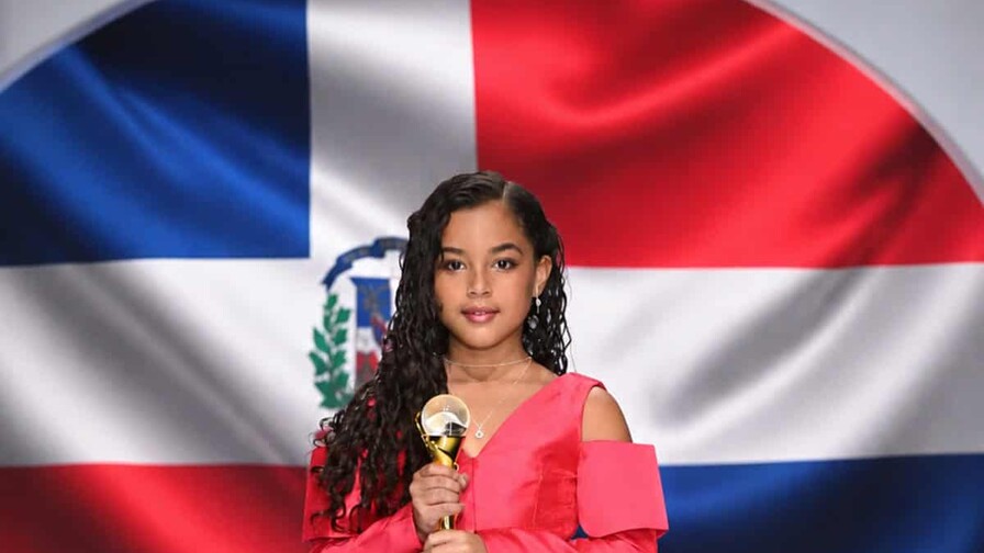 La dominicana Scarlett Barett es nombrada imagen de Colombia Fashion Kids 2027