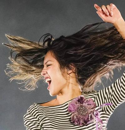 Olivia Rodrigo recauda 20 millones con Daisy Chain Fields para causas de mujer e infancia