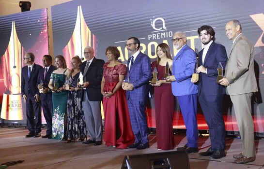 Acroarte reconoce a Rainieri, Bonetti, Monegro y Juan TH con el Premio al Mérito Periodístico