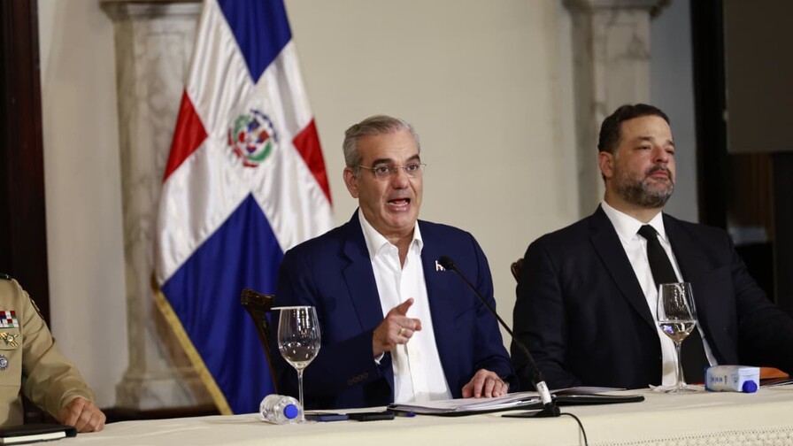 Abinader advierte que quienes dañen los parques nacionales enfrentarán hasta 30 años de prisión