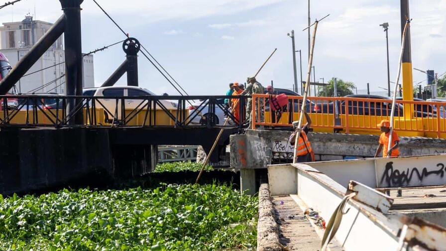 Tres empresas integran el único consorcio que ofertó por el puente basculante del Ozama Tres empresas integran el único consorcio que ofertó por el puente basculante del Ozama