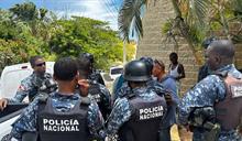 Protestas en localidad de Barahona por calles destruidas y un proyecto de agua inconcluso