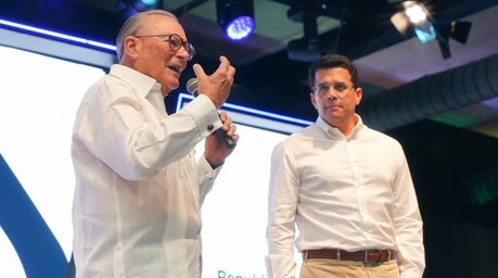 Collado reconoce a Frank Rainieri por crear una marca país que ronda por el mundo