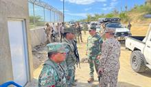 Comandante general del Ejército recorre verja desde Manzanillo hasta Dajabón