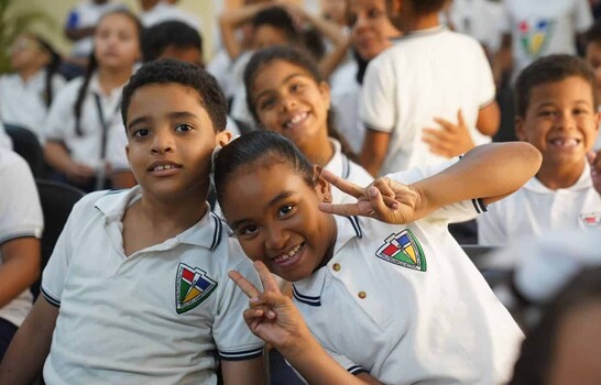 Inefi inaugura aula de psicomotricidad en Santiago