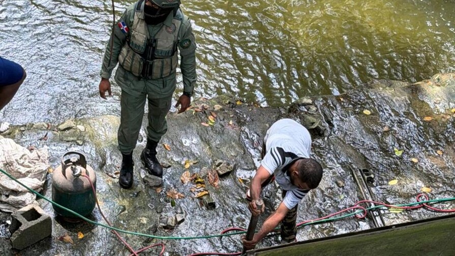 Desmantelan represa irregular en el río Yabija y restablecen el curso del agua