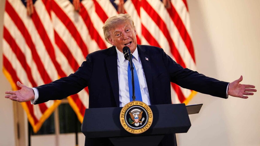 Juez de EE.UU. extiende suspensión a la restricción de Trump al voto por correo