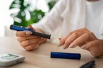 Estudio WAIT: Pacientes dominicanos esperan casi seis años para acceder a medicamentos innovadores