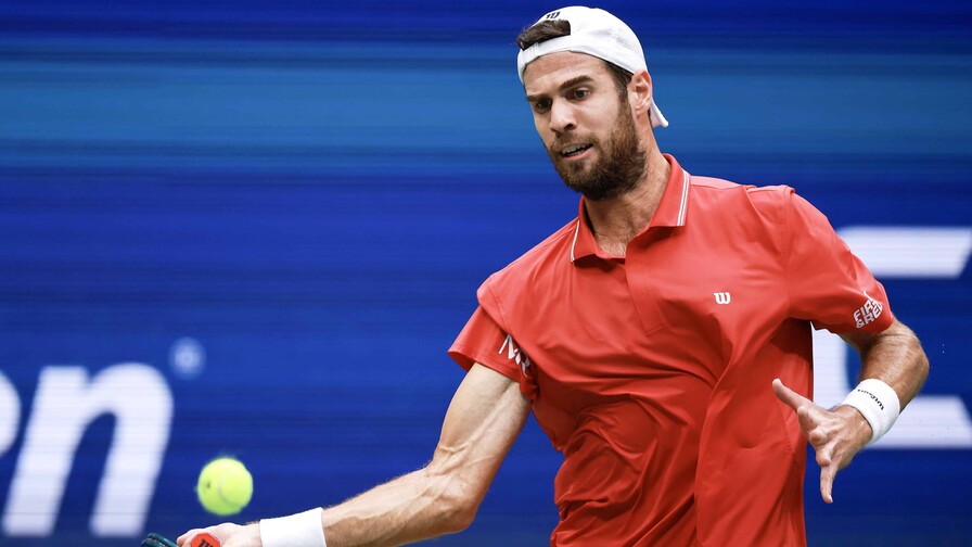 El ruso Khachanov avanza a semis del US Open tras abandono de Blockx