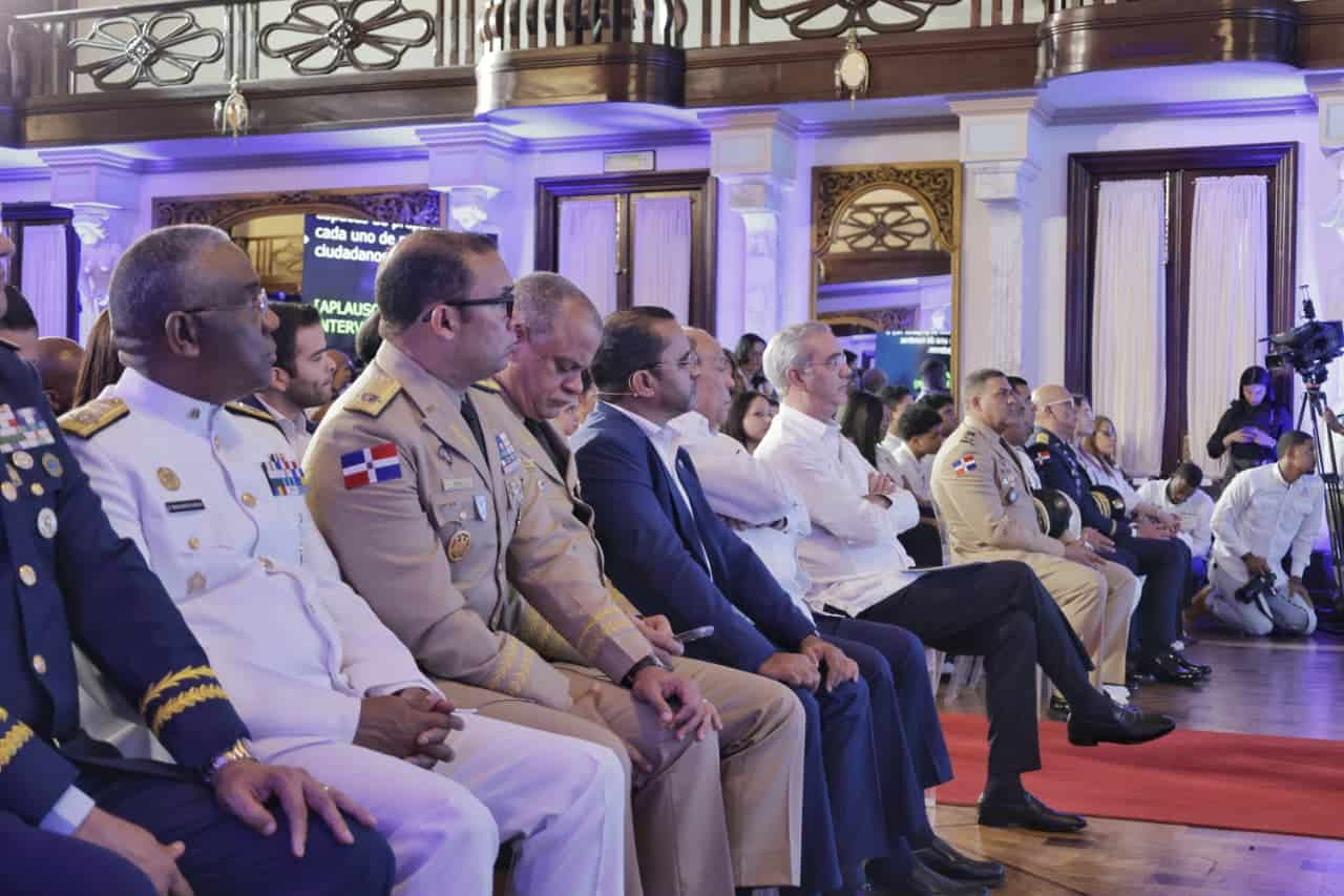 Presentes en el lanzamiento del programa.