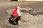 Fuga de agua hunde tramo de la calle Buenaventura Freites Fuga de agua hunde tramo de la calle Buenaventura Freites