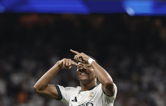 Con un doblete, Mbappé lidera la goleada del Real Madrid 4-1 sobre el Rayo Vallecano