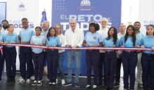 Presidente Abinader inaugura techado en Cambita Garabito que beneficiará a más de 700 estudiantes