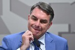 Bolsonaro adelanta a Lula por primera vez en un sondeo sobre una eventual segunda vuelta Bolsonaro adelanta a Lula por primera vez en un sondeo sobre una eventual segunda vuelta