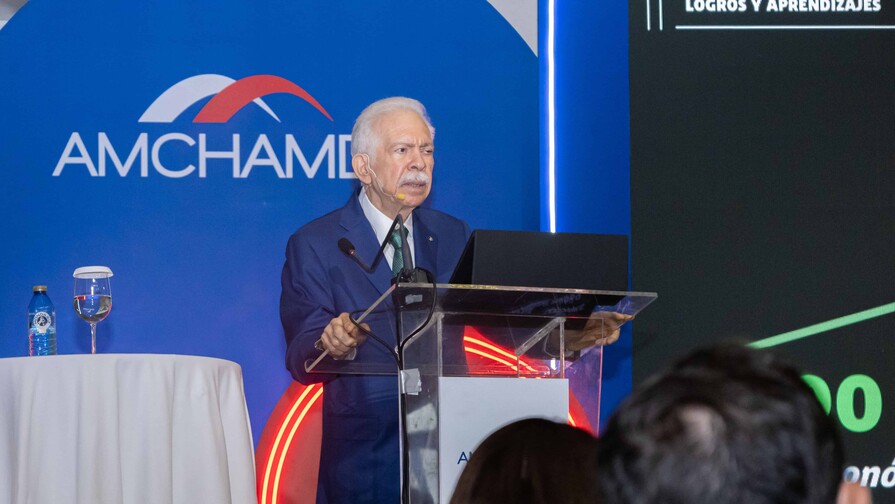 Luis Molina Achécar: el país debe cambiar modelo económico de inversión a productividad