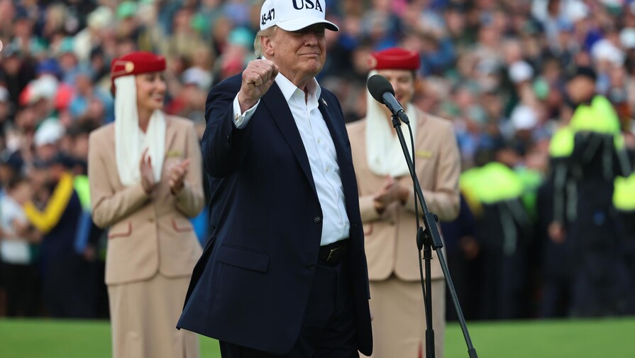 Trump tilda de patraña los temores de que la IA pueda destruir a la humanidad Trump tilda de patraña los temores de que la IA pueda destruir a la humanidad