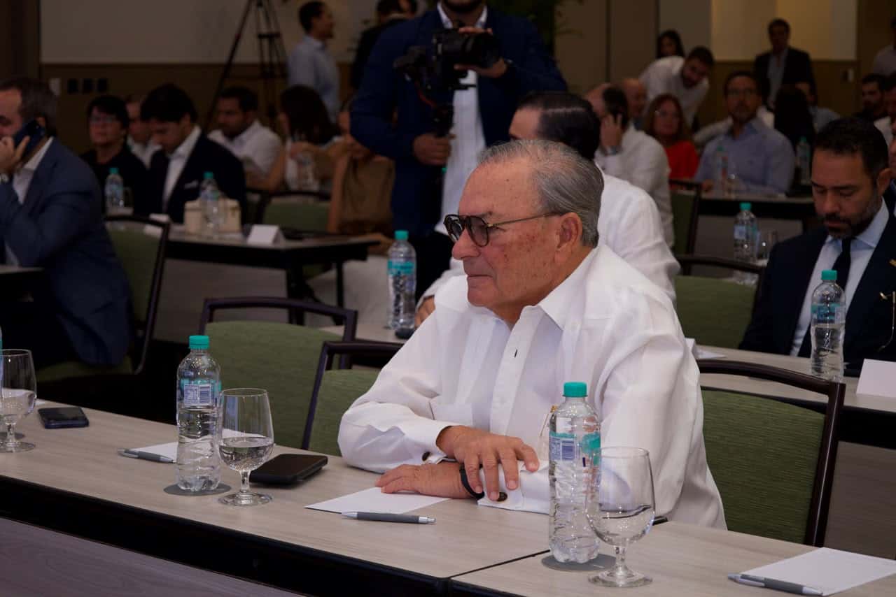El empresario Frank Rainieri, fundador de Grupo Puntacana, durante una de las sesiones del Primer Foro Punta Cana.