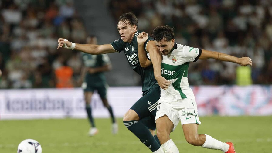 Carlos Espí rescata al Real Madrid sobre la hora ante el Elche