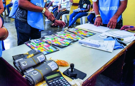 Partidos minoritarios defienden ante el TSE su personería jurídica