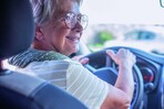 Intrant activará a la medianoche el cambio en licencias de conducir para mayores de 75 años