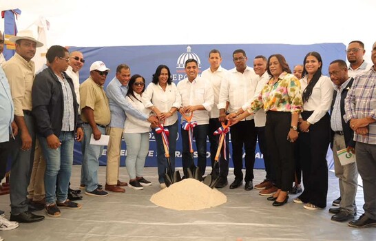 Ministerio inicia construcción de siete multiusos en la Región Sur con inversión de RD$200 millones