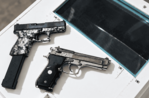 Hombre muerto a manos del Dicrim es velado con armas sobre su ataúd