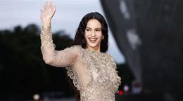 Rosalía despide en Miami su gira “LUX” con lágrimas y un último confesionario