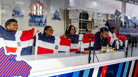 Dominicana supera las 432 horas continuas del récord Guinness de lectura en voz alta