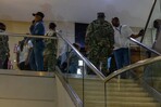 Abogados empiezan a llegar a la PGR ante arrestos de al menos 29 personas por caso Senasa 2.0