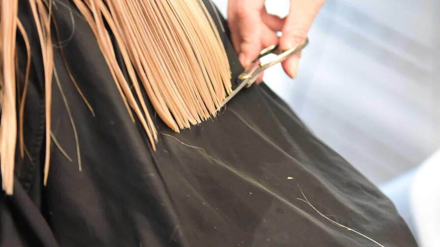 ¿Hay que cortarse el pelo después del verano?