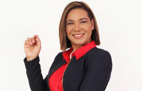 Glenis E. Féliz presenta libro sobre preparación y liderazgo para el ejercicio del poder político